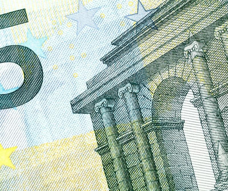 Derivatives in overseas investments