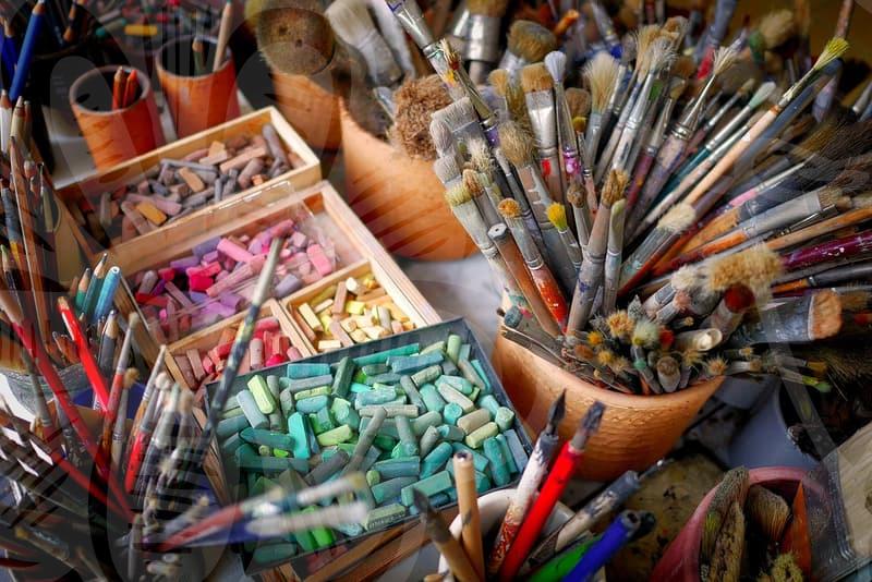 Hair salon signs that draw clients