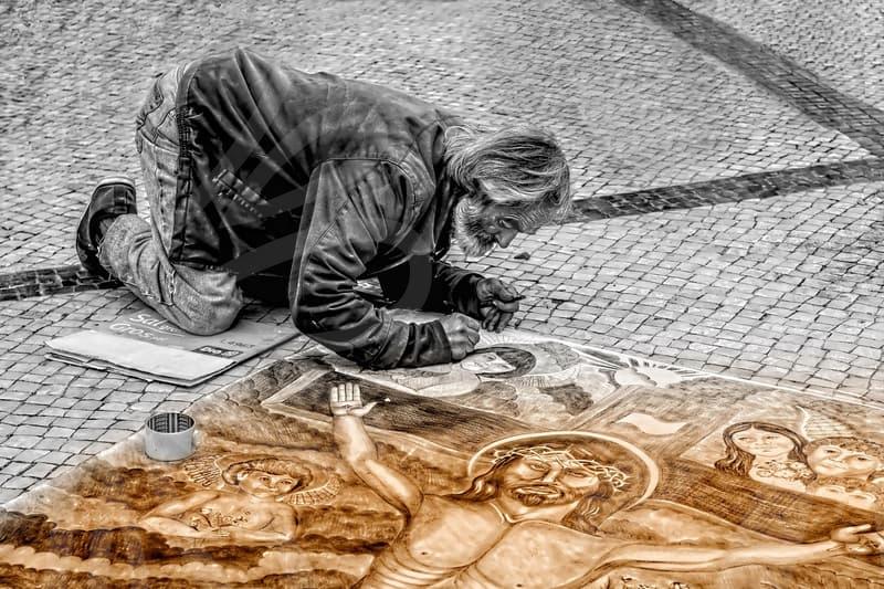 When vector tracing saves a logo