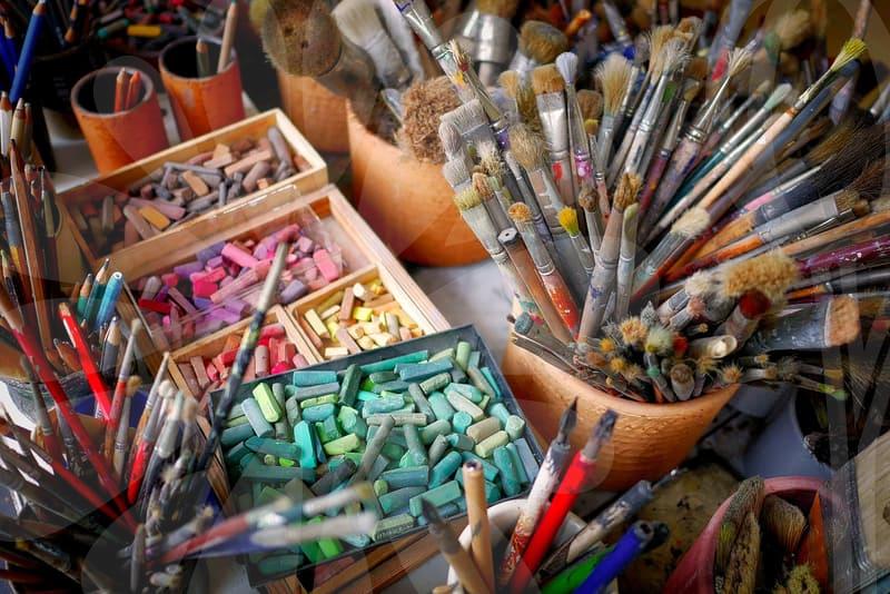 Crafting Impactful SNS Images: An Expert’s Approach